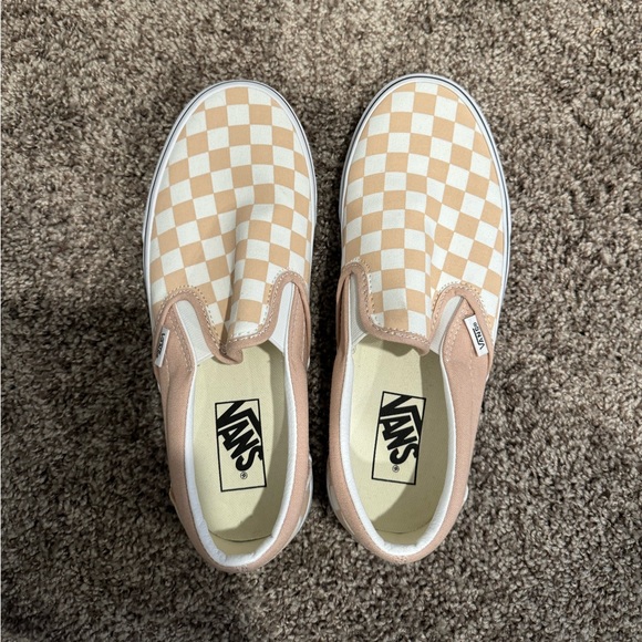 Vans Shoes - White and Tan Checkered Vans Women’s size 8.5